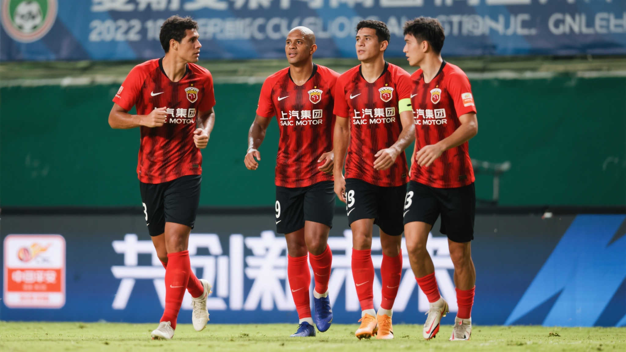 出战周末的 出战周末的