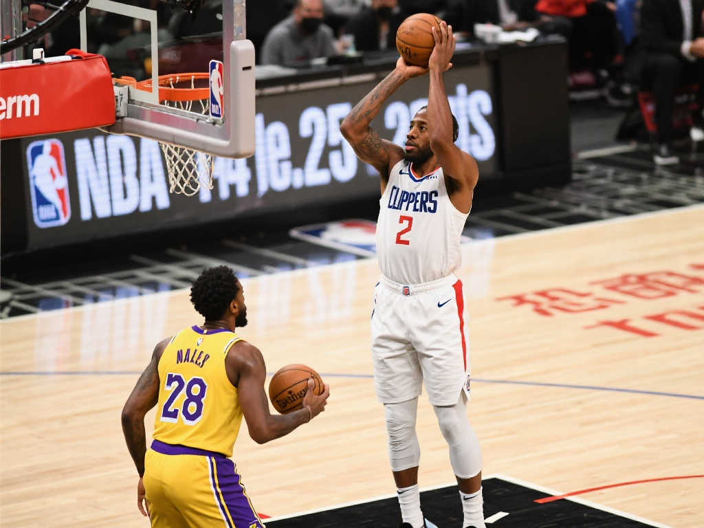 眉这两位球 眉这两位球